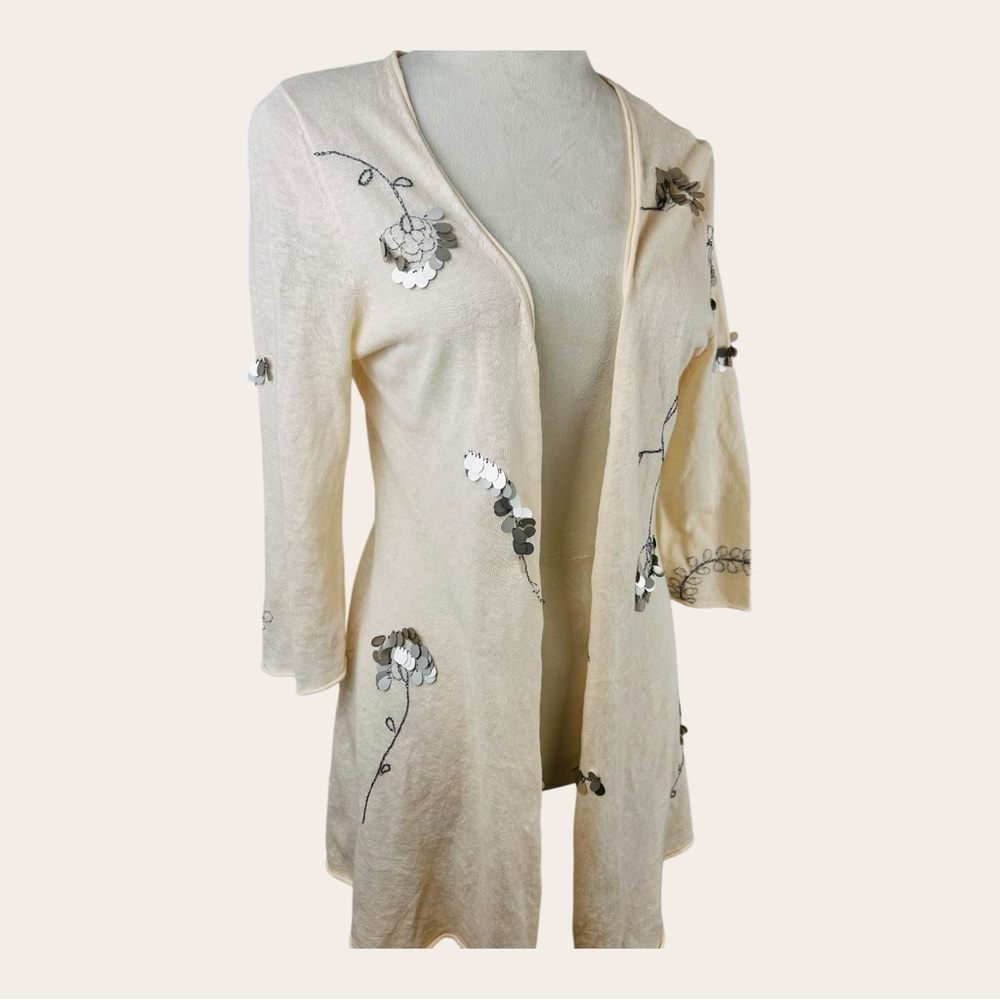 Knitted & Knotted by Anthropologie Beige Cardigan w/‎ Embroidered Floral Details
